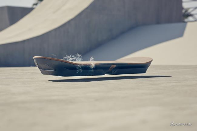 Amazing in motion lexus devoile sa vision de l hoverboard 