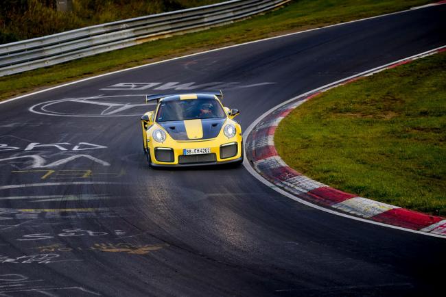 Porsche 911 gt2 rs un chrono record de 6 47 secondes sur le nurb 