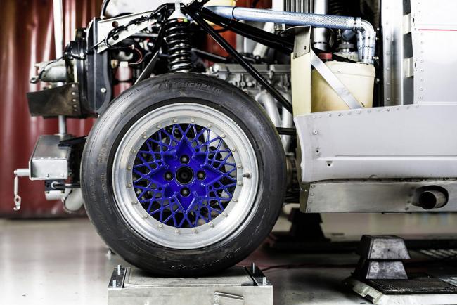 VW remet sur roues la Golf 2 bi-moteur de Pikes Peak