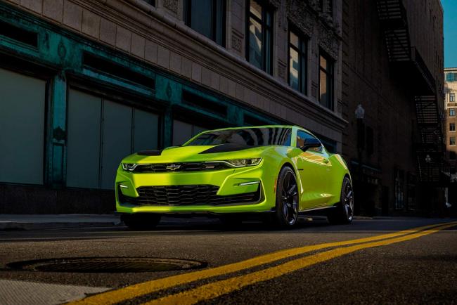 Chevrolet va deja changer la face avant de sa nouvelle camaro 