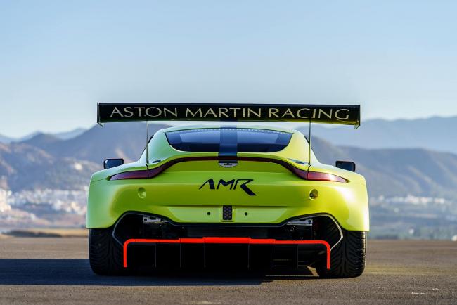 Exterieur_Aston-Martin-Vantage-GTE-2018_1