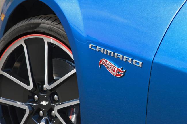 Exterieur_Chevrolet-Camaro-Hot-Wheels_2