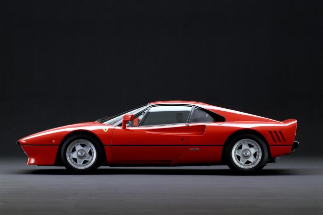 Exterieur_Ferrari-288-GTO-1985_2