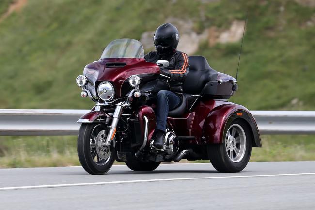 Exterieur_Harley-Davidson-TRI-GLIDE-ULTRA_24