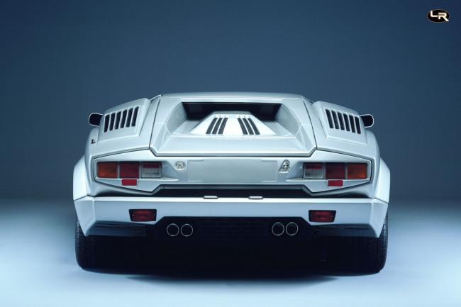 Exterieur_Lamborghini-Countach-1985_2