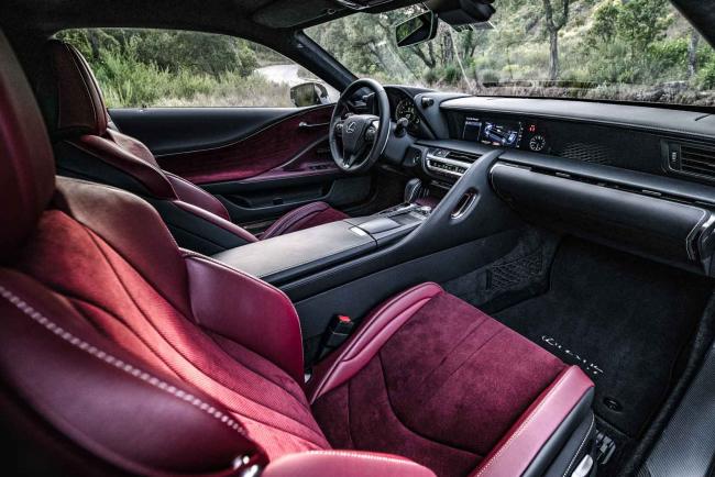 Interieur_Lexus-LC-500-hybride_19