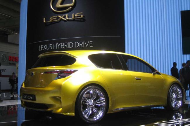 Exterieur_Lexus-LF-Ch-Concept_5