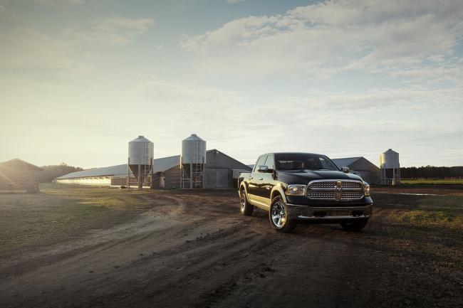 Exterieur_LifeStyle-Dodge-The-Farmer-All-of-Us_5