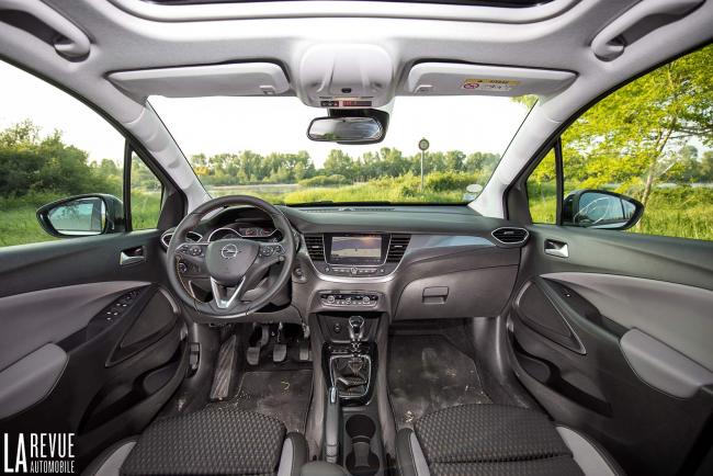 Interieur_Opel-Crossland-X-120_24