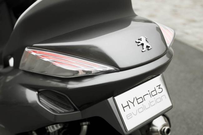 Exterieur_Peugeot-HYbrid3-Evolution_1