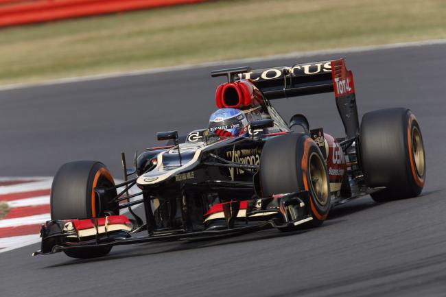 Exterieur_Sport-Lotus-F1-Nicolas-Prost_4