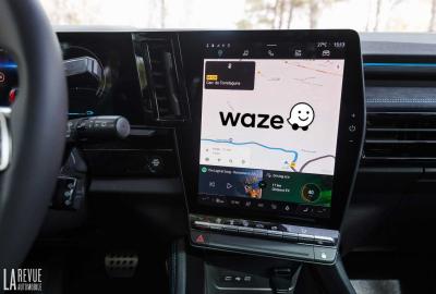 Image principale de l'actu: Waze intègre les bornes de recharge dans son GPS !