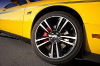 Exterieur_Dodge-Challenger-SRT8-392-Yellow-Jacket_1