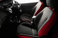 Interieur_Ford-Fiesta-Red-Edition-Black-Edition_11