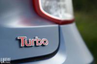 Exterieur_Hyundai-Veloster-Turbo-2015_7
                                                        width=