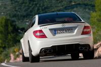 Exterieur_Mercedes-C63-AMG-Coupe_16
                                                        width=