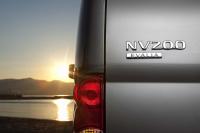 Exterieur_Nissan-NV200-Evalia_13