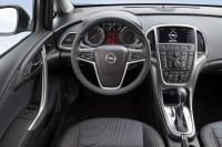 Interieur_Opel-Astra-Berline-Sports-Sedan_10