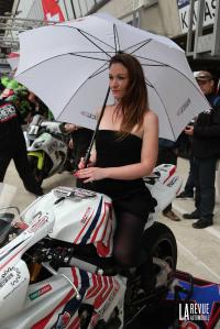 Exterieur_Sport-24H-du-Mans-moto-hotesses_12