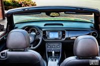Interieur_Volkswagen-Coccinelle-Cabriolet-TSI-Couture_19