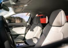 Interieur_essai-audi-s8-ultra-blue-my2022_10