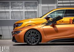 Exterieur_essai-comparatif-entre-l-audi-rs-q8-et-la-bmw-i8-roadster-hybride-le-match-des-oranges_3