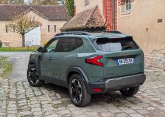Exterieur_dacia-duster-gpl-le-suv-qui-dit-stop-au-superflu-la-preuve-avec-notre-essai-et-ses-images_1
                                                        width=