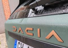 Exterieur_dacia-duster-gpl-le-suv-qui-dit-stop-au-superflu-la-preuve-avec-notre-essai-et-ses-images_11
                                                        width=