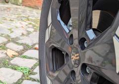 Exterieur_dacia-duster-gpl-le-suv-qui-dit-stop-au-superflu-la-preuve-avec-notre-essai-et-ses-images_8
                                                        width=