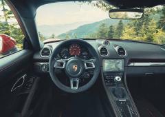 Interieur_porsche-gts-trois-lettres-une-legende_0