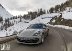 Exterieur_porsche-panamera-turbo-s-e-hybrid-sport-turismo-essai_29
                                                        width=