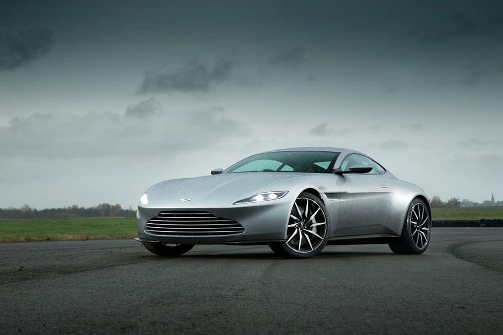 Image principale de l'actu: Aston martin db10 le seul exemplaire vendu 3 1 millions d euros 