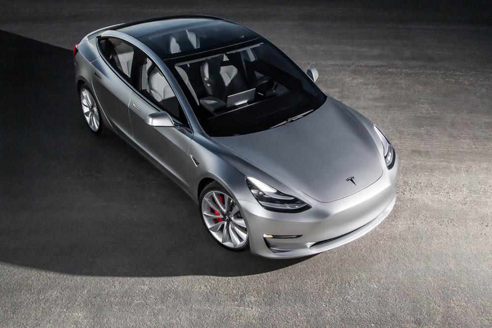 Image principale de l'actu: Tesla Model 3 : le design final à ete validé