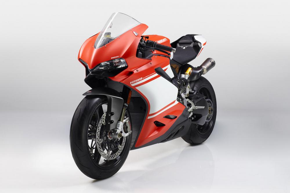 Image principale de l'actu: Ducati 1299 superleggera la bete de 0 72 kg ch 