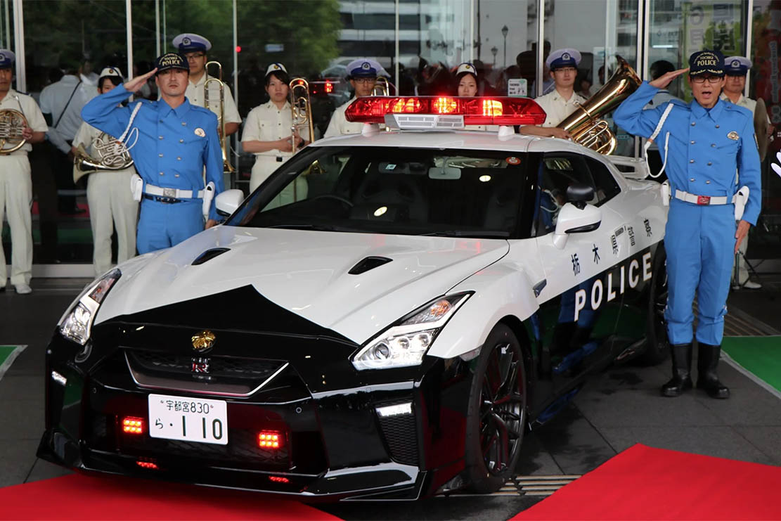 Image principale de l'actu: Une nissan gt r offerte a la police japonaise 