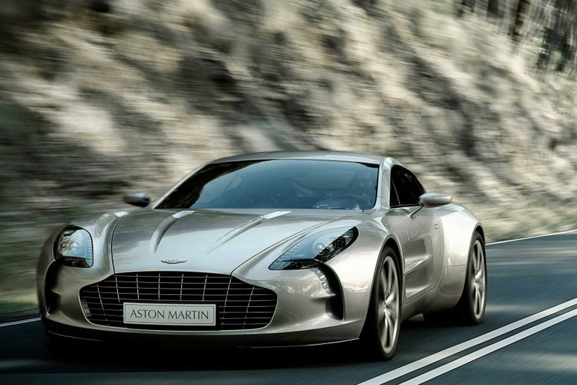 Image principale de l'actu: Aston martin one 77 depasse les 350 km par heure 