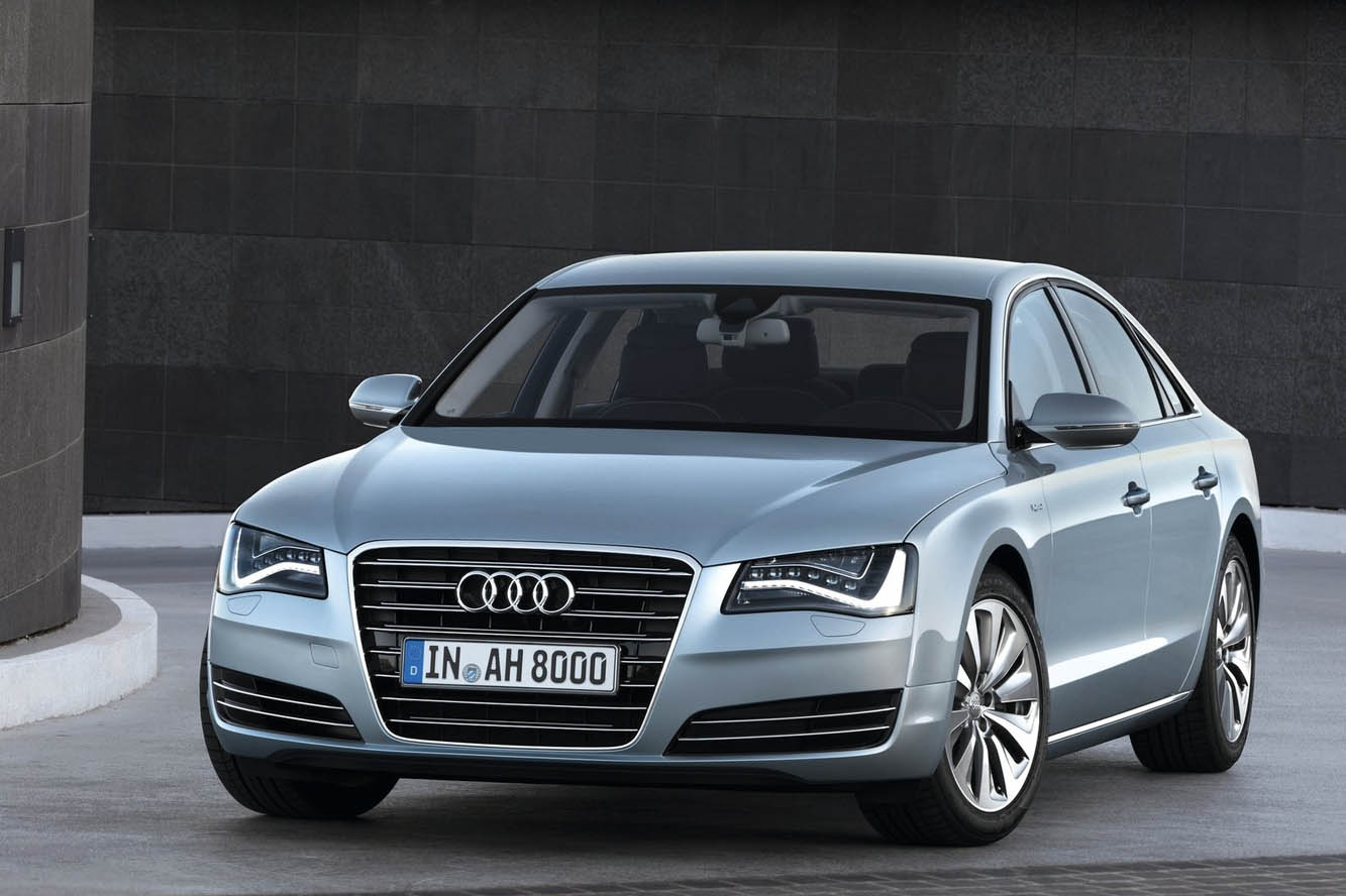 Image principale de l'actu: Audi A8 Hybrid : un nouveau standard