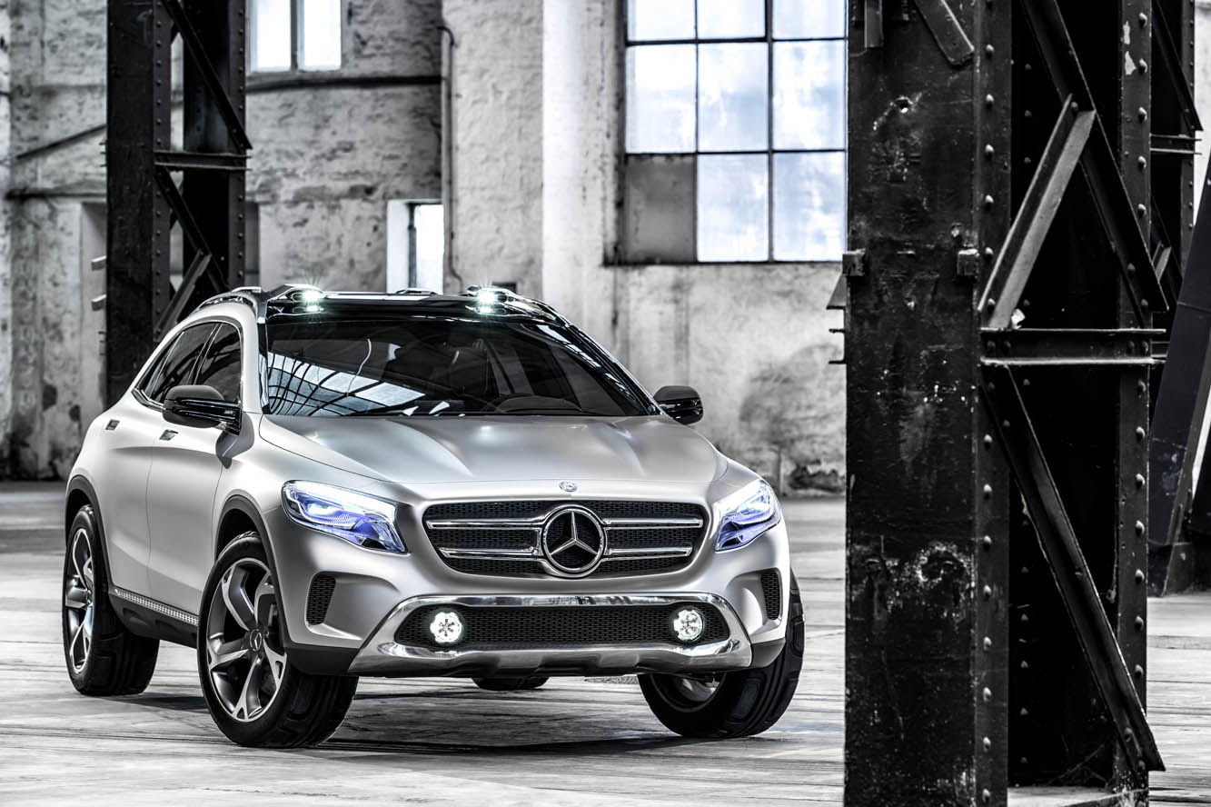 Image principale de l'actu: Mercedes livre son 1er teaser pour le gla 
