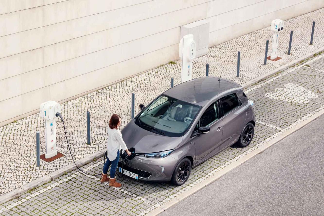 Image principale de l'actu: Recharger sa voiture electrique une forte progression partout en europe 