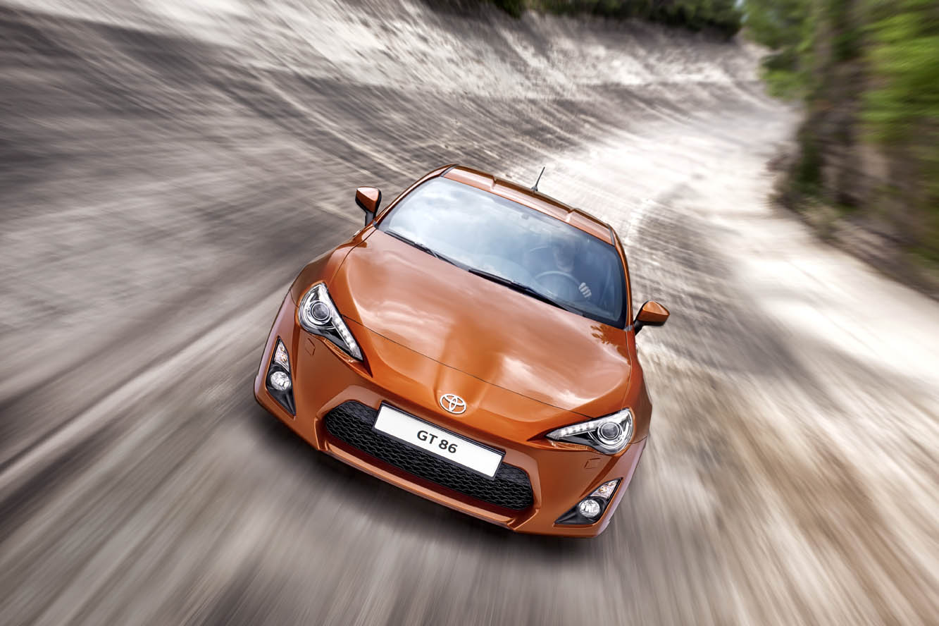 Image principale de l'actu: Toyota devoile sa serie limitee gt86 carbon edition 