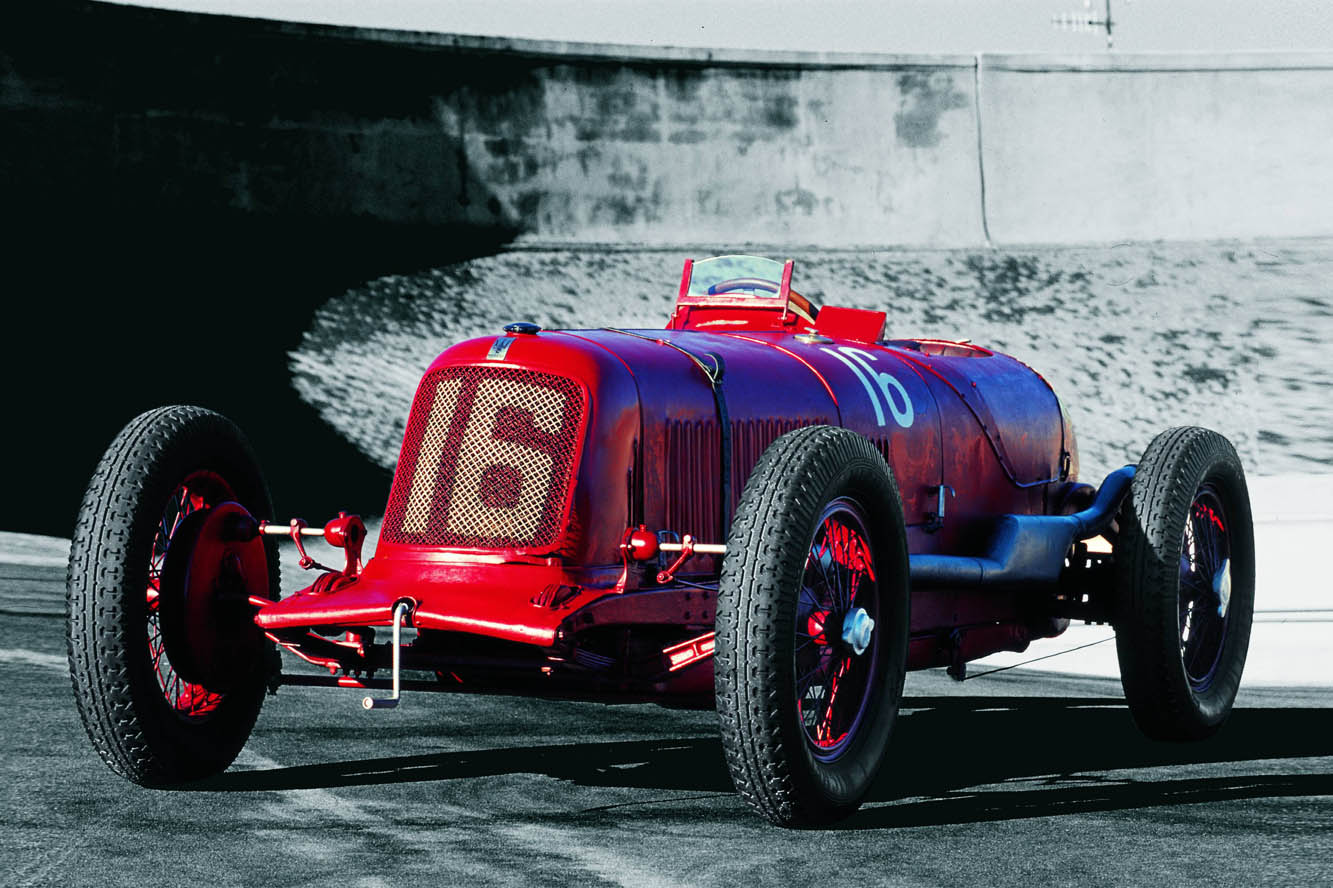 Image principale de l'actu: Maserati une entreprise jeune de 100 ans 
