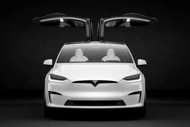 Tesla Model X Plaid (2023) - L'équipement : luxueux et ultra