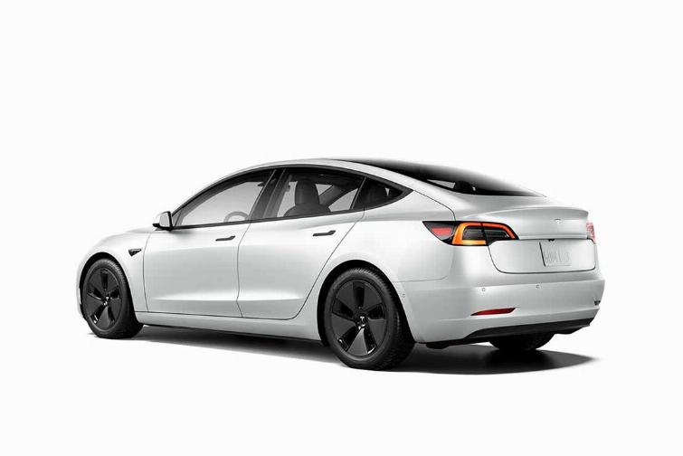 tesla model 3 grande autonomie 2022 6205429458e94 1