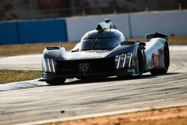 Exterieur_1000-miles-de-sebring-les-peugeot-9x8-toujours-pas-dans-le-coup_1