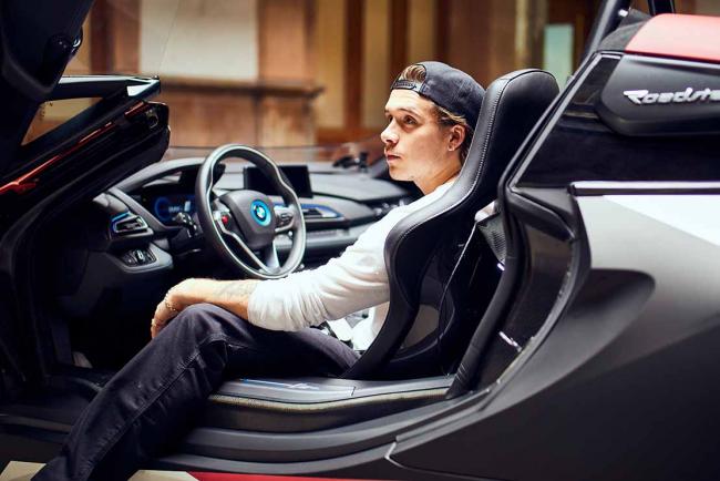 Exterieur_beckham-et-la-bmw-i8-roadster-au-e-gp-de-mexico_3