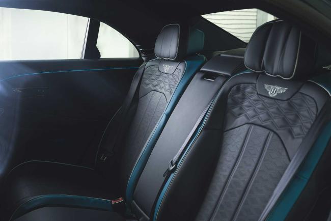 Interieur_bentley-flying-spur-ombre-la-limousine-qui-change-de-couleur_1
