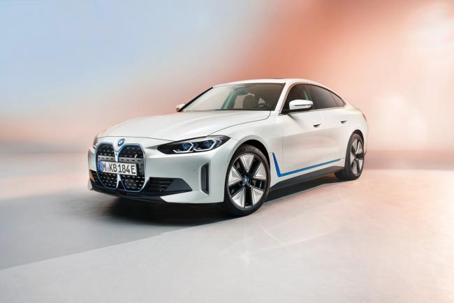 Exterieur_bmw-i4-jusqu-a-530-ch-et-590-km-d-autonomie_1