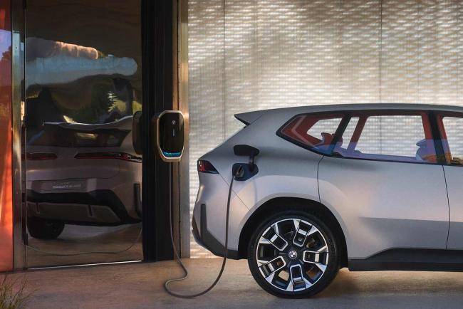 BMW Vision Neue Klasse X : l’avenir est dans le passé… ?