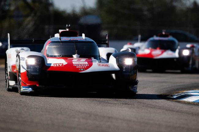 Exterieur_c-est-un-double-aux-1000-miles-de-sebring-pour-toyota-gazoo-racing_1