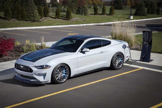 Exterieur_cette-ford-mustang-de-900-ch-carbure-a-l-electrique_1